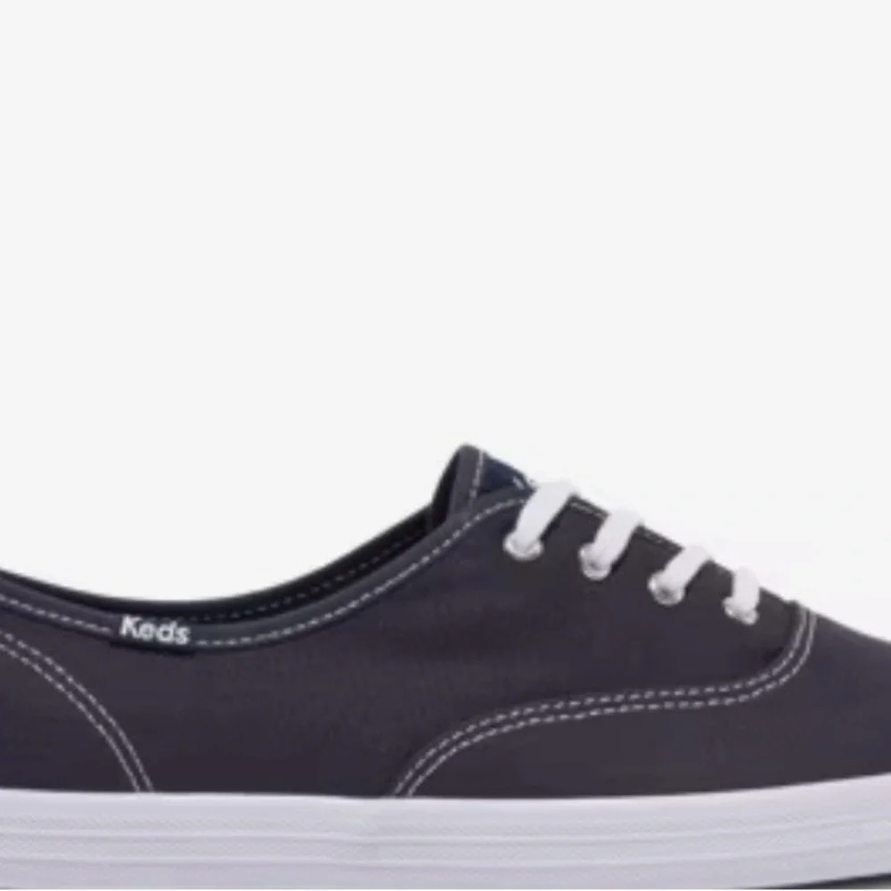 Keds 💙 champion